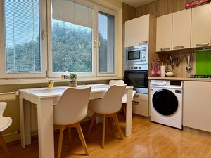 REZERVOVANÉ - EXKLUZÍVNE veľký kompletne zariadený 3i byt, G. Goliána — foto 2
