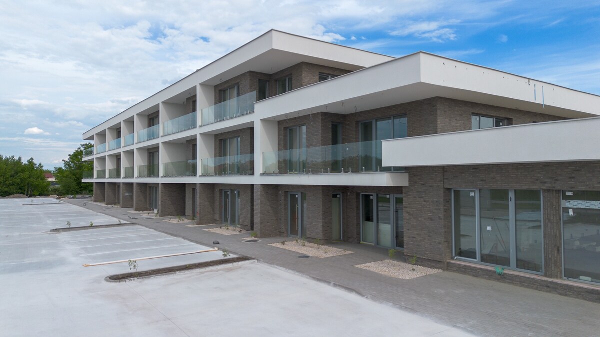 R - CENTRUM RICHTÁRSKE POLE
