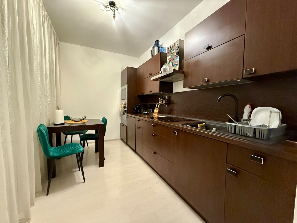 REZERVOVANÉ - 1i byt bez ďalších investícií, 2x loggia, ul. Botanická