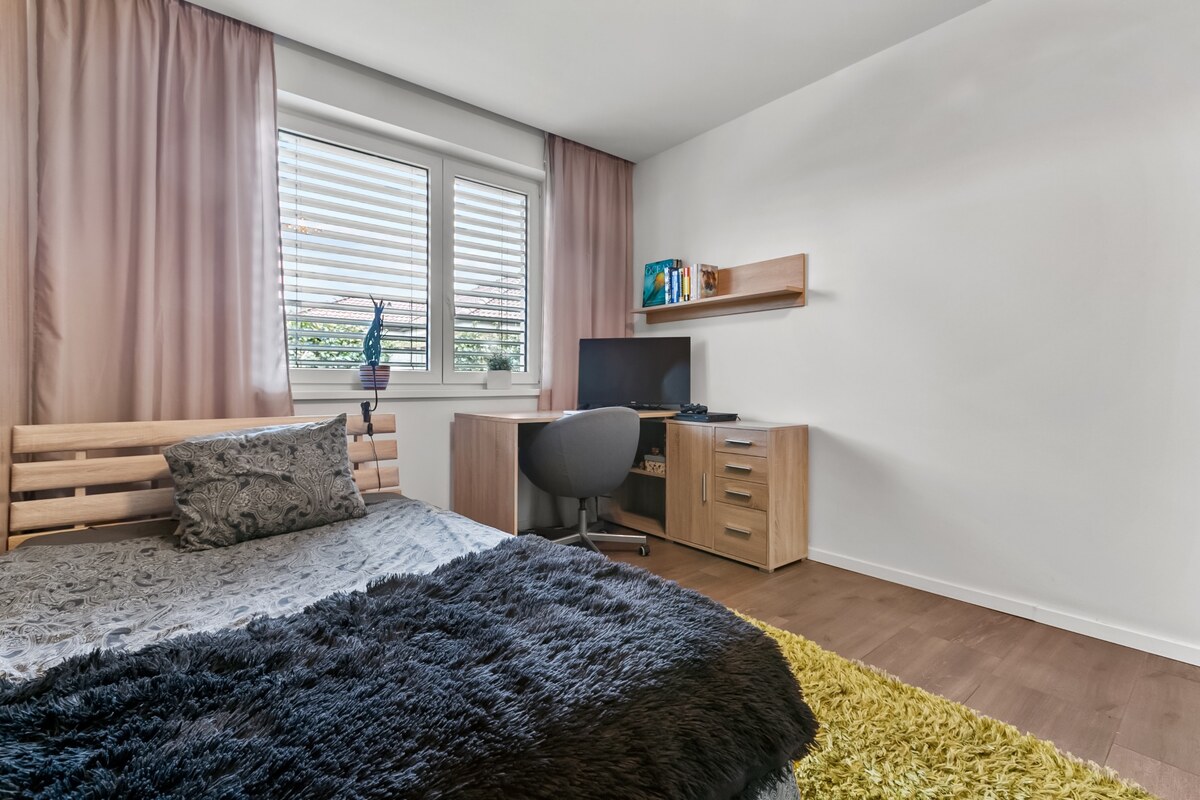 REZERVOVANÉ - Štýlová 4i novostavba samostane stojaceho bungalovu, — foto 12