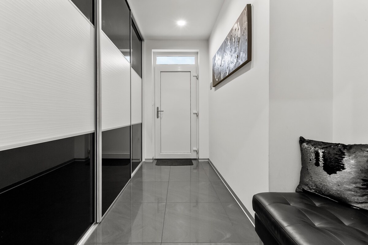 REZERVOVANÉ - Štýlová 4i novostavba samostane stojaceho bungalovu, — foto 19