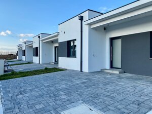 TIMA Real* 4i rodinný dom v TOP kvalite, radová zástavba, Šaľa — foto 13
