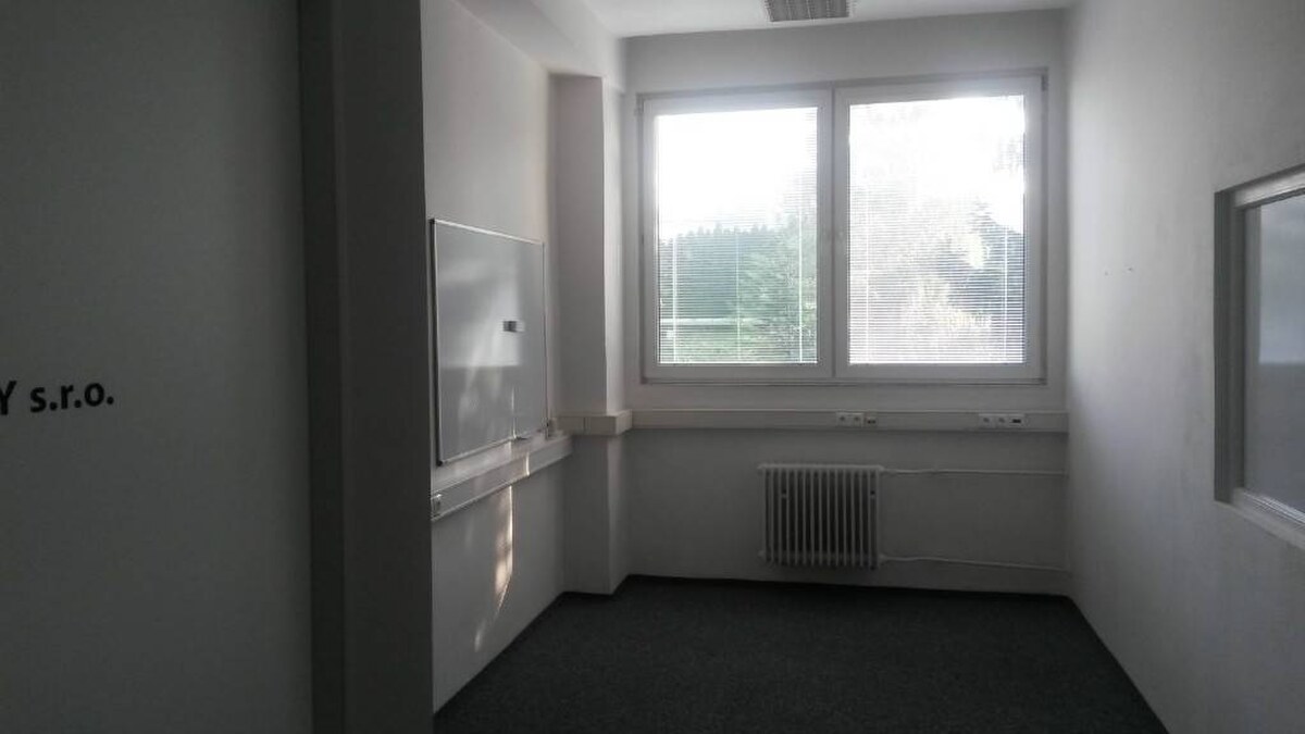 Klimatizované kancelárie na prenájom 20-90m2, Priemyselná ul. Trnava — foto 2