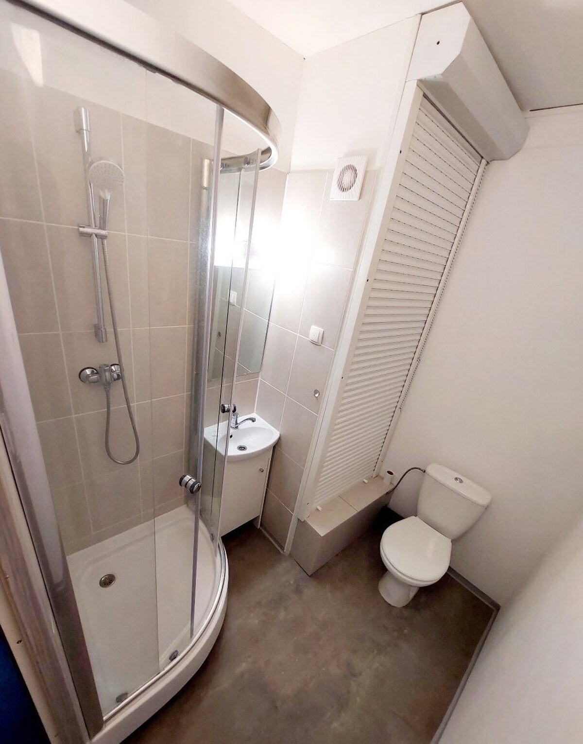 PREDANÉ - Garsónka 21m2 po kompletnej rek. ul. Hollého, Hlohovec — foto 3