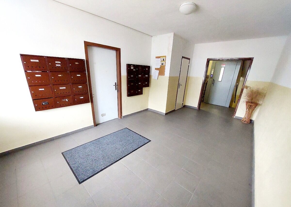 PREDANÉ - Garsónka 21m2 po kompletnej rek. ul. Hollého, Hlohovec — foto 5