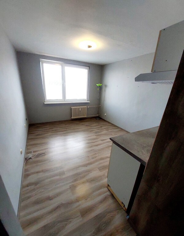 PREDANÉ - Garsónka 21m2 po kompletnej rek. ul. Hollého, Hlohovec
