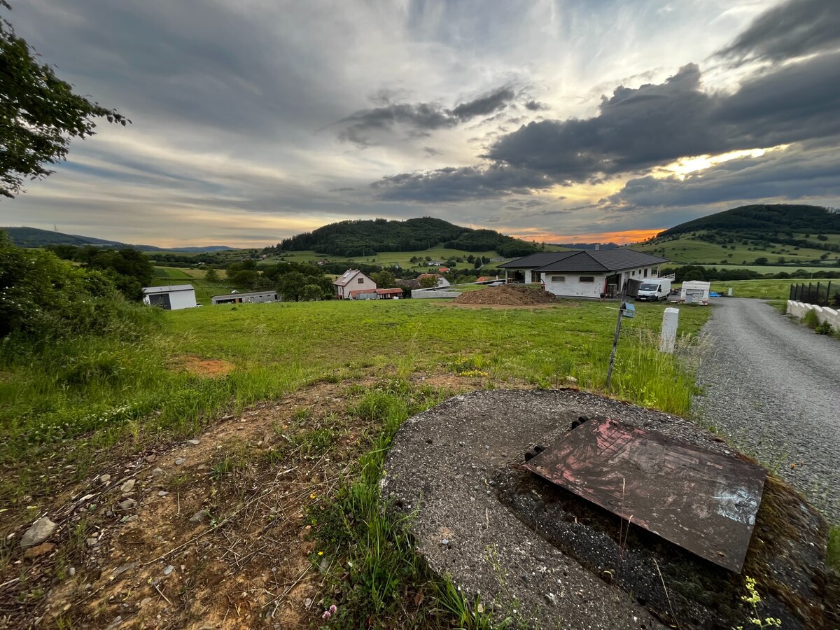REZERVOVANÉ : Na predaj pozemok v obci Stožok – lokalita Pod Chvojnom — foto 4