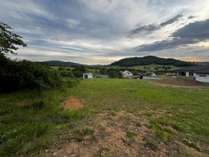 REZERVOVANÉ : Na predaj pozemok v obci Stožok – lokalita Pod Chvojnom — foto 2