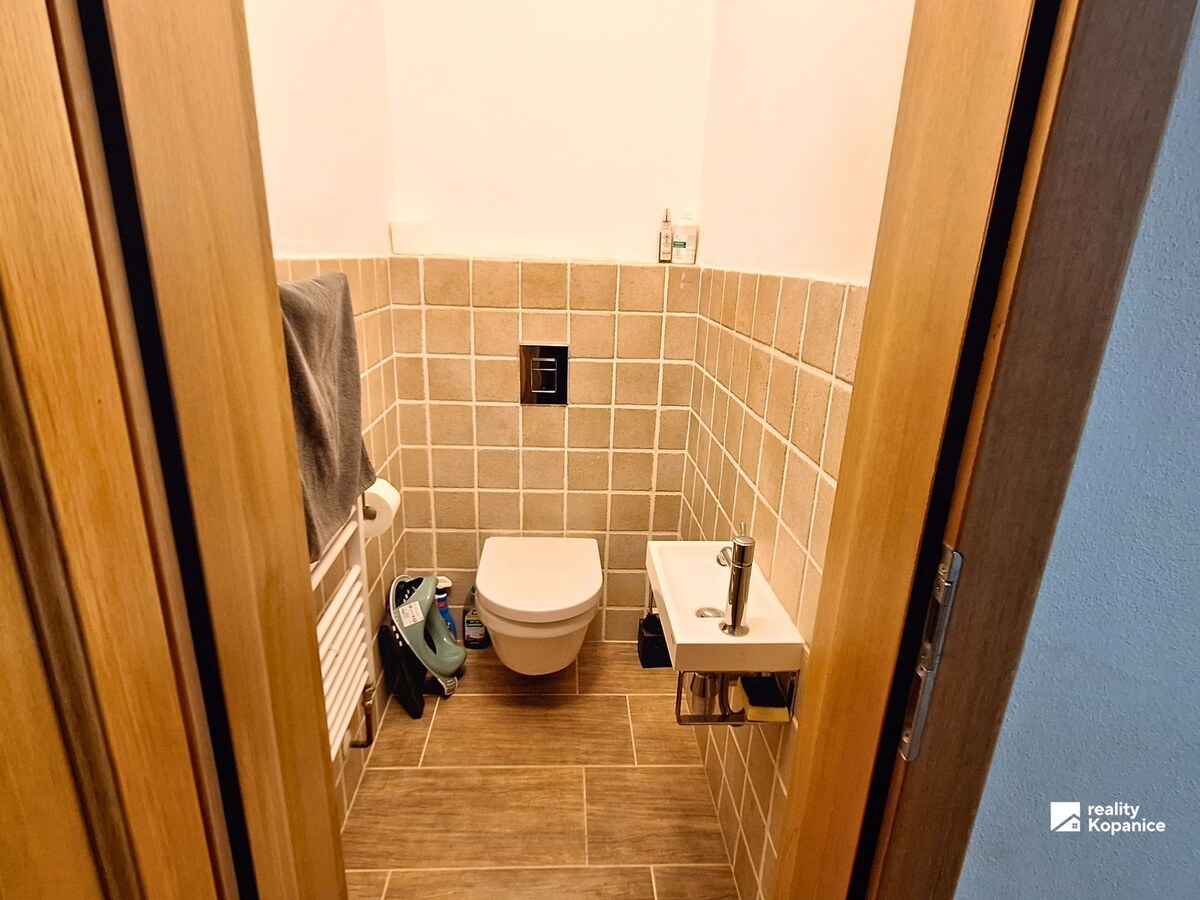 Nadštandardný rodinný dom na polosamote, Turá Lúka — foto 24