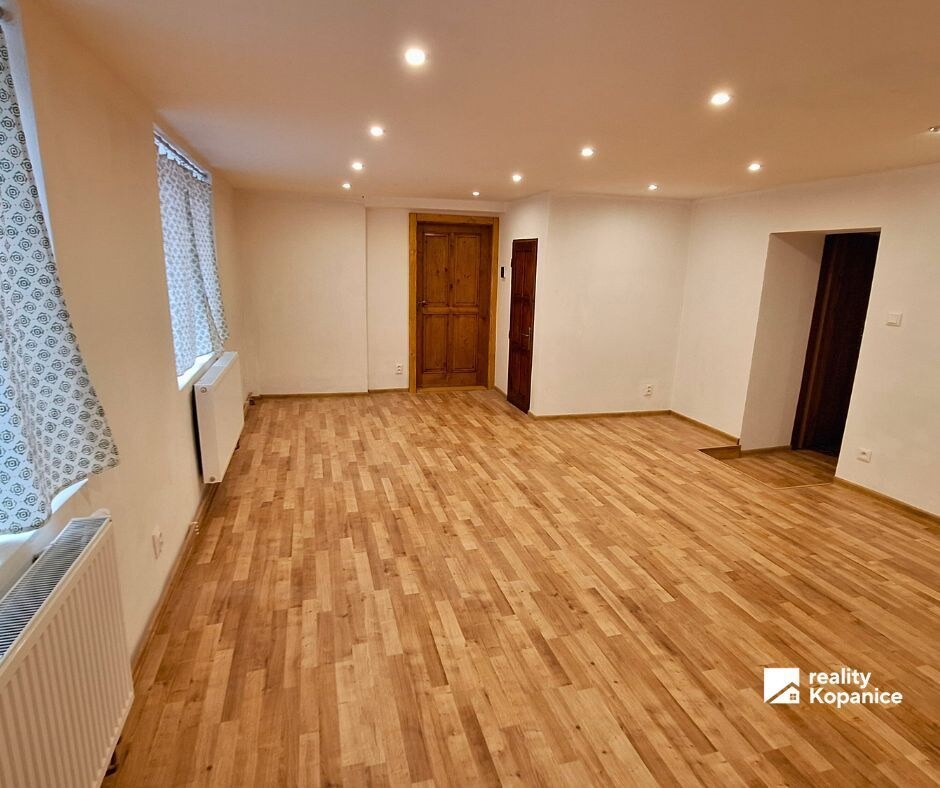 Predaj veľkého 4 izb. bytu v dvojdome, Stará Turá — foto 12