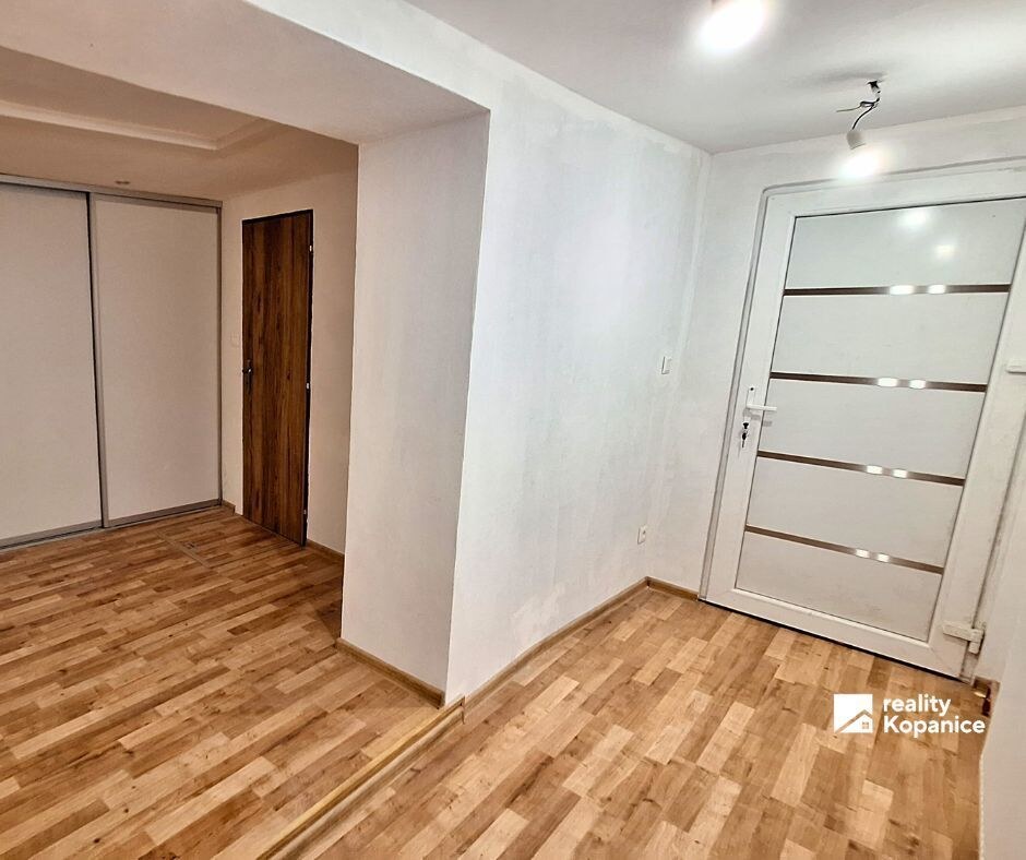 Predaj veľkého 4 izb. bytu v dvojdome, Stará Turá — foto 5