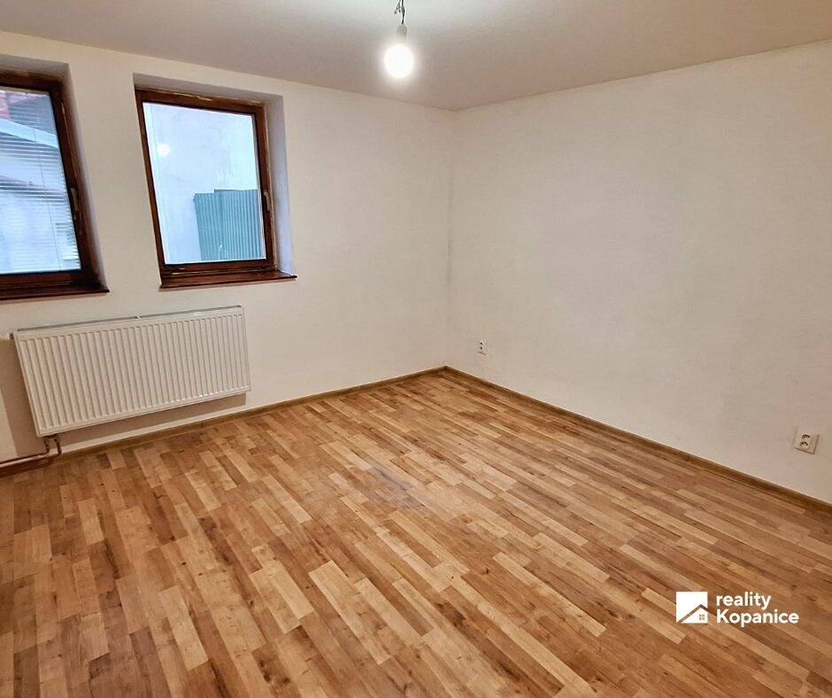 Predaj veľkého 4 izb. bytu v dvojdome, Stará Turá — foto 7