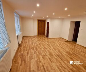Predaj veľkého 4 izb. bytu v dvojdome, Stará Turá — foto 12