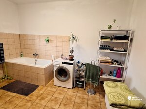 Rodinný dom s dvoma stavebnými pozemkami, Nižná — foto 25