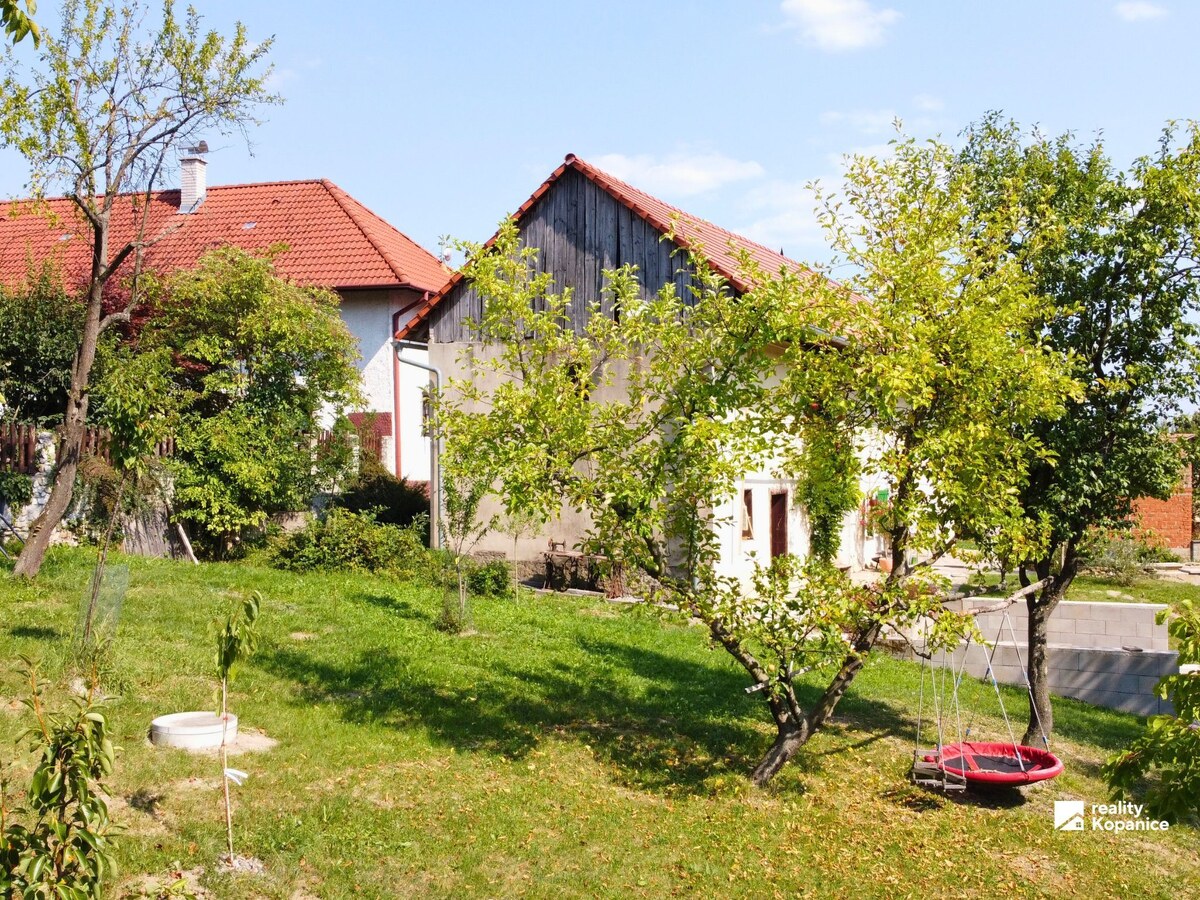 Krásny zrekonštruovaný vidiecky dom, Brestovec — foto 6