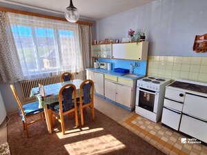 Rodinný dom s veľkým pozemkom a krásnym výhľadom — foto 9