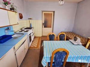 Rodinný dom s veľkým pozemkom a krásnym výhľadom — foto 10