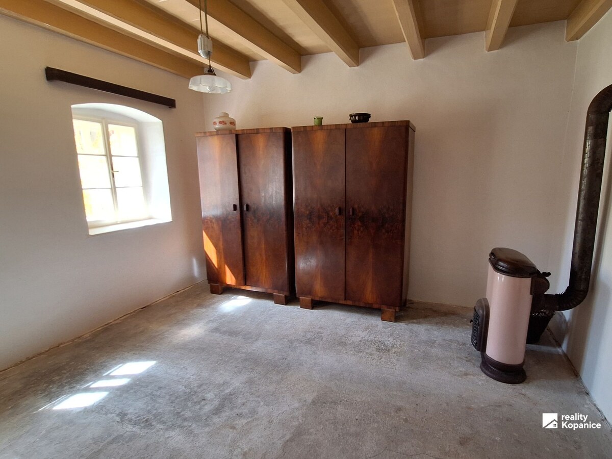 Veľký vidiecky dom s rozľahlým pozemkom Kostolné — foto 3