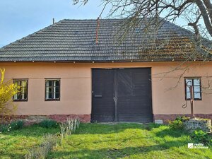 Veľký vidiecky dom s rozľahlým pozemkom Kostolné — foto 1