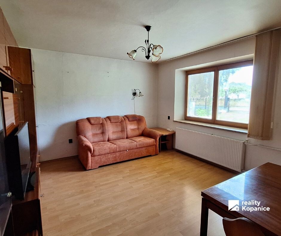 Veľký dvojgeneračný rodinný dom, dve 3izb. bytové jednotky, Hrachovište — foto 19