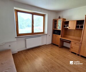 Veľký dvojgeneračný rodinný dom, dve 3izb. bytové jednotky, Hrachovište — foto 13