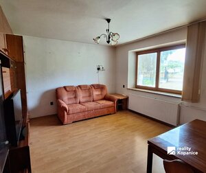 Veľký dvojgeneračný rodinný dom, dve 3izb. bytové jednotky, Hrachovište — foto 19