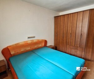 Veľký dvojgeneračný rodinný dom, dve 3izb. bytové jednotky, Hrachovište — foto 21