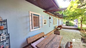 Farma pre kone a malá vidiecka chalupa, Ducové, okr. Piešťany — foto 1