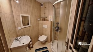 Farma pre kone a malá vidiecka chalupa, Ducové, okr. Piešťany — foto 16
