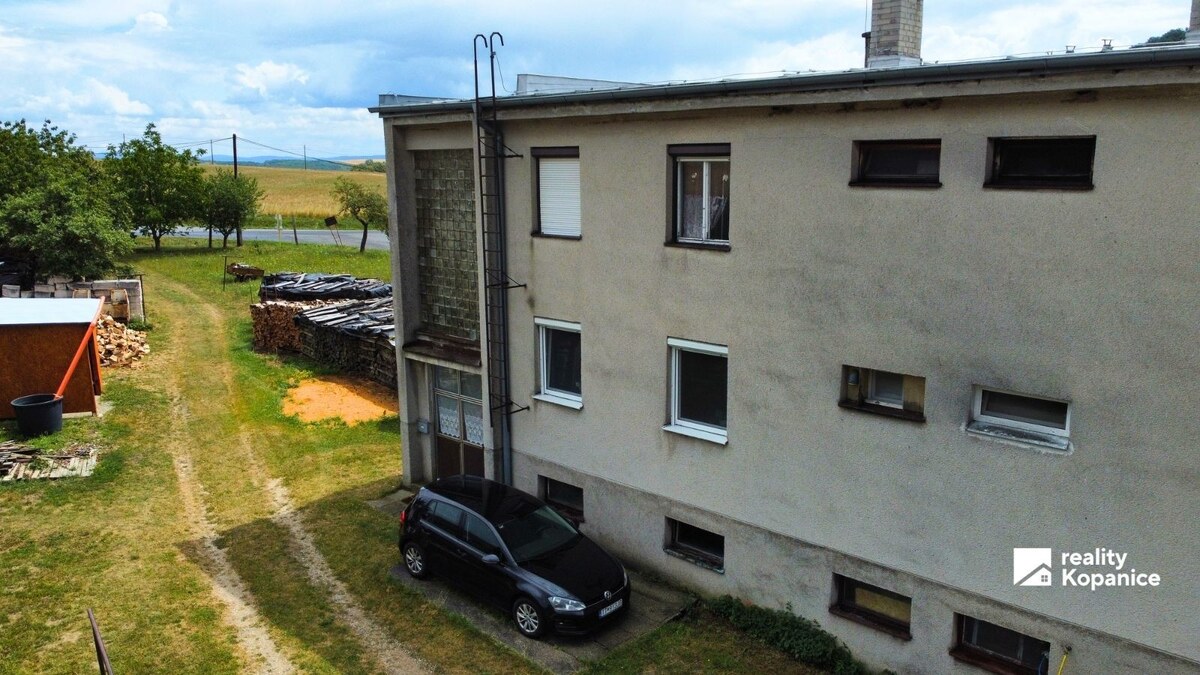 Kompletne zrekonštruovaný 3-izbový byt + vlastná záhrada, Košariská — foto 3