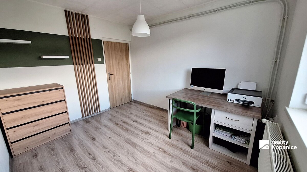 Kompletne zrekonštruovaný 3-izbový byt + vlastná záhrada, Košariská — foto 27