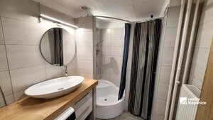 Kompletne zrekonštruovaný 3-izbový byt + vlastná záhrada, Košariská — foto 19