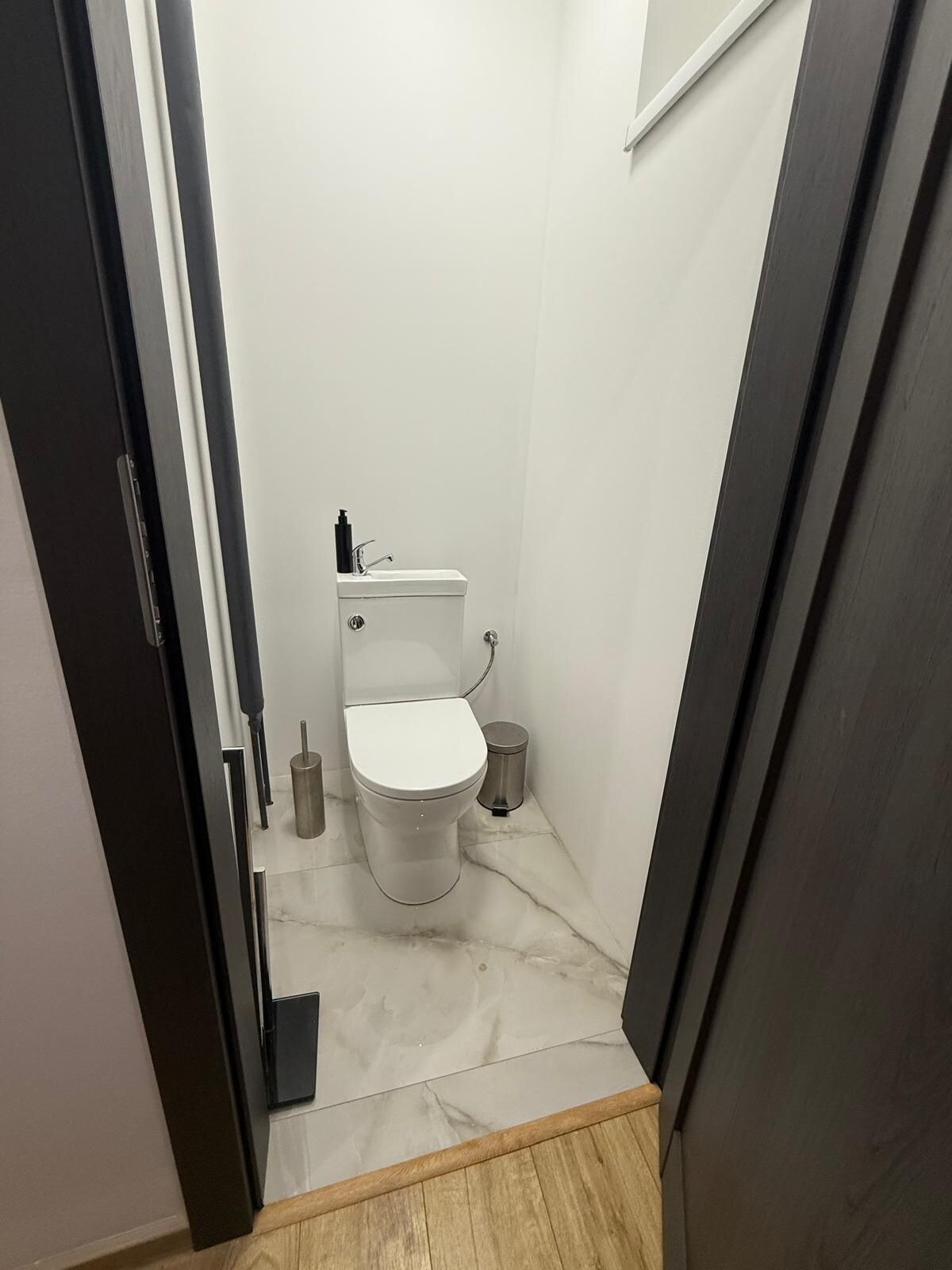 Nadštandardný 2-izbový byt – 96 m² s garážou v Novom Meste n/V, Trenčianska ul., vlastnou záhradkou a priamym vstupom z garáže  — foto 11