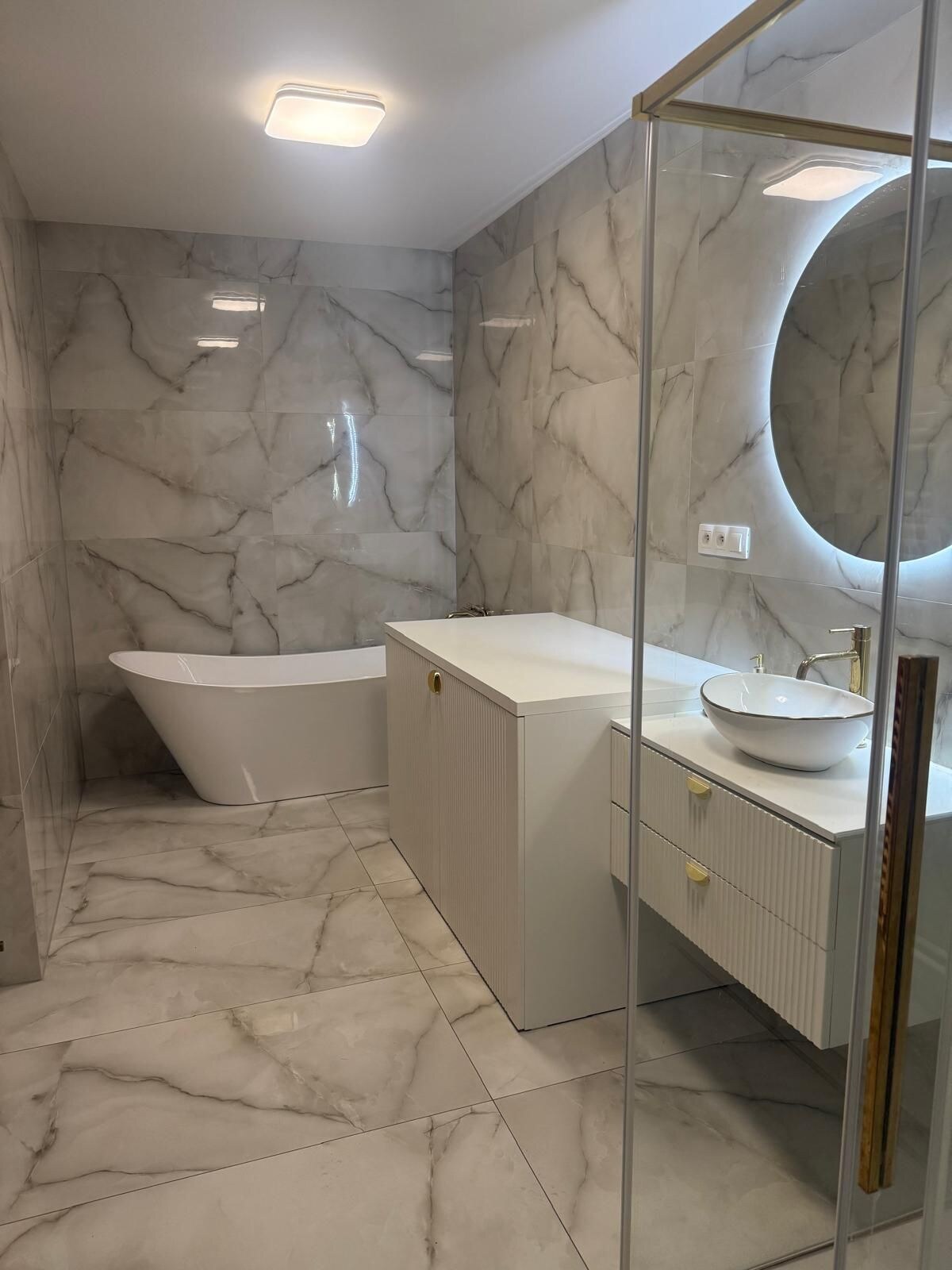 Nadštandardný 2-izbový byt – 96 m² s garážou v Novom Meste n/V, Trenčianska ul., vlastnou záhradkou a priamym vstupom z garáže  — foto 8