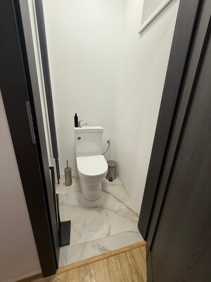Nadštandardný 2-izbový byt – 96 m² s garážou v Novom Meste n/V, Trenčianska ul., vlastnou záhradkou a priamym vstupom z garáže  — foto 11