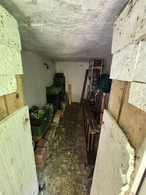  Pozemok v osobnom vlastníctve  615m2 s  chatkou a pivnicou v sade M. Šimonoviča  — foto 7