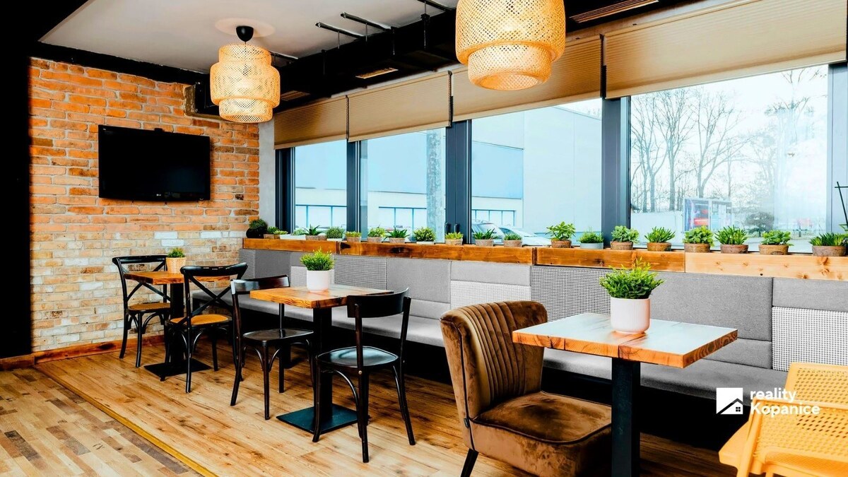 Kaviareň dnes. Zajtra kancelária, showroom, glamping alebo modulárne bývanie. — foto 4