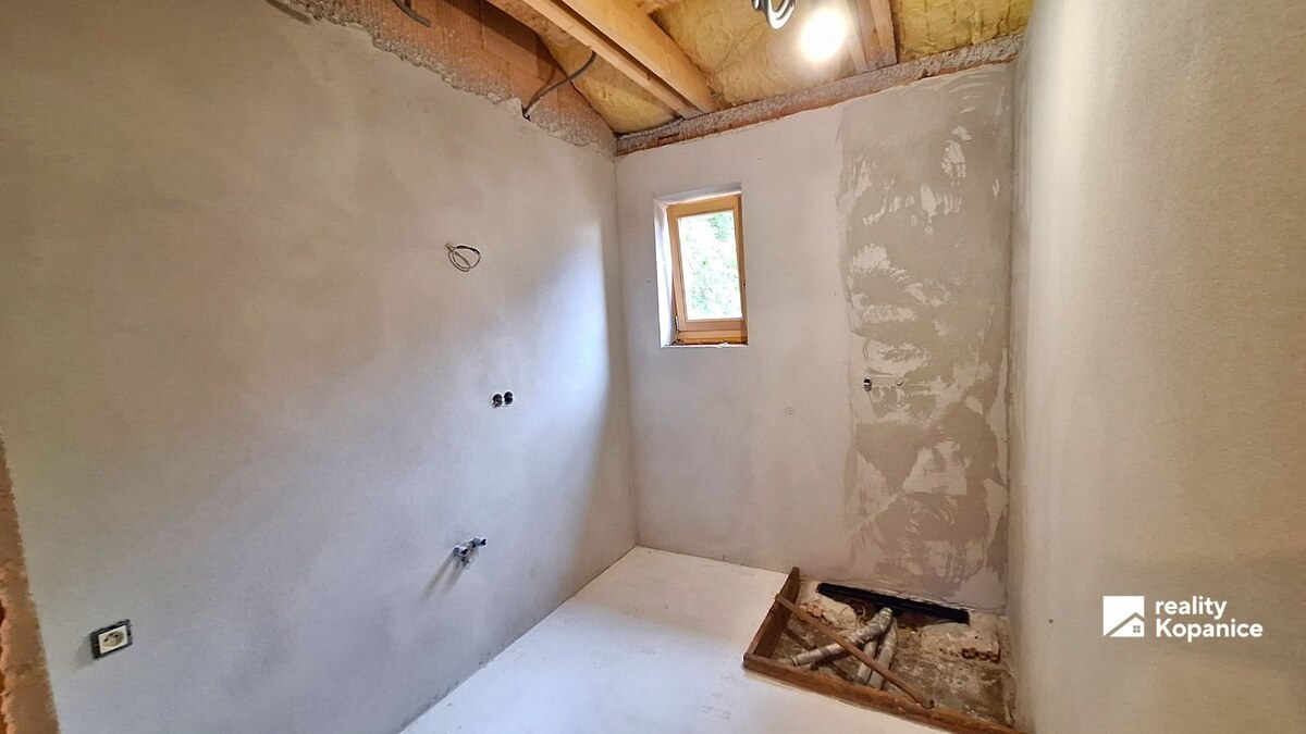 Novostavba rodinného domu – malý bungalov Jablonka — foto 12