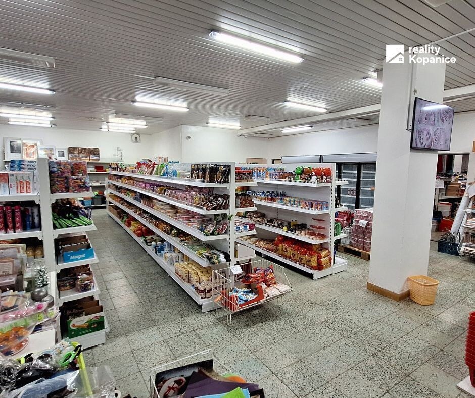 Prenájom veľkorysého priestoru s rampou a kompletným zázemím — foto 4