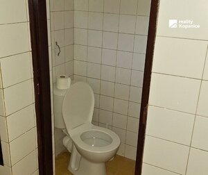 Prenájom veľkorysého priestoru s rampou a kompletným zázemím — foto 15