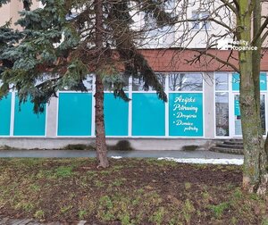 Prenájom veľkorysého priestoru s rampou a kompletným zázemím — foto 3