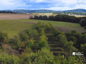 Atraktívny pozemok s výmerou 4 539 m² v pokojnej časti obce Krajné — foto 7