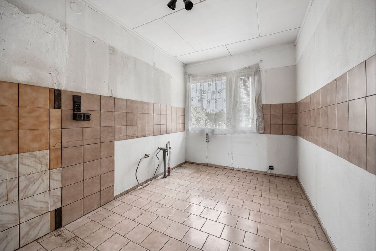 5 izb RD na priestrannom pozemku s garážou v Hrubej Borši — foto 15