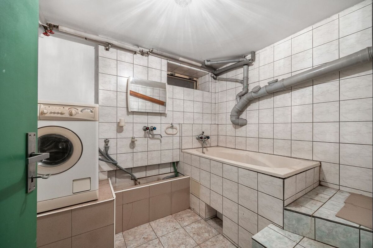 5 izb RD na priestrannom pozemku s garážou v Hrubej Borši — foto 16