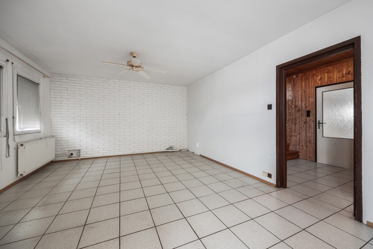 5 izb RD na priestrannom pozemku s garážou v Hrubej Borši — foto 5