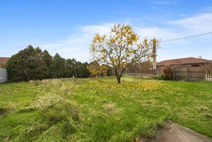 5-izbový dom Hrubá Borša – garáž, 2 terasy, suterén, pozemok 712 m². — foto 3