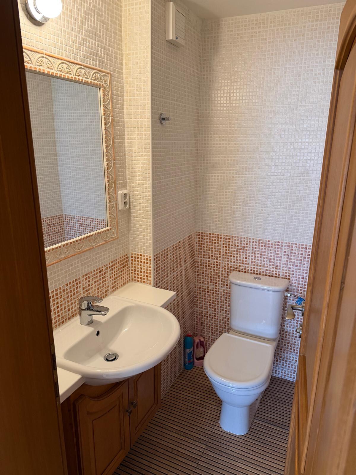 NADŠTANDARDNÝ 2-izbový byt so šatníkom,saunou a krbom ,LÍŠČIE ÚDOLIE — foto 14