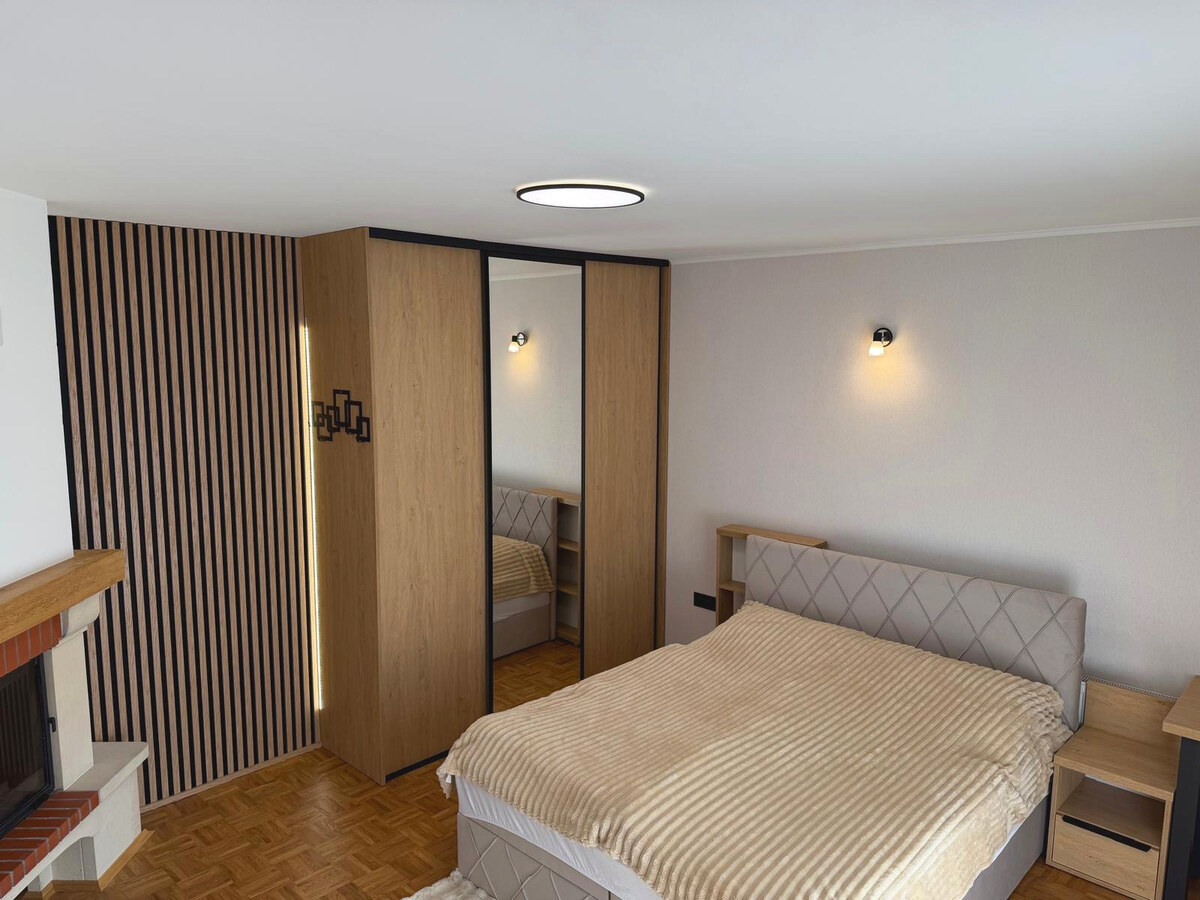 NADŠTANDARDNÝ 2-izbový byt so šatníkom,saunou a krbom ,LÍŠČIE ÚDOLIE — foto 7