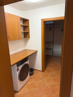 NADŠTANDARDNÝ 2-izbový byt so šatníkom,saunou a krbom ,LÍŠČIE ÚDOLIE — foto 10