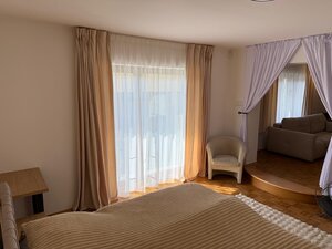 NADŠTANDARDNÝ 2-izbový byt so šatníkom,saunou a krbom ,LÍŠČIE ÚDOLIE — foto 15